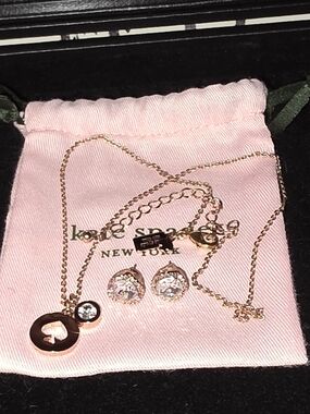 kate spade Rose Gold Spade Pendant Necklace with Clear Crystal Studs
